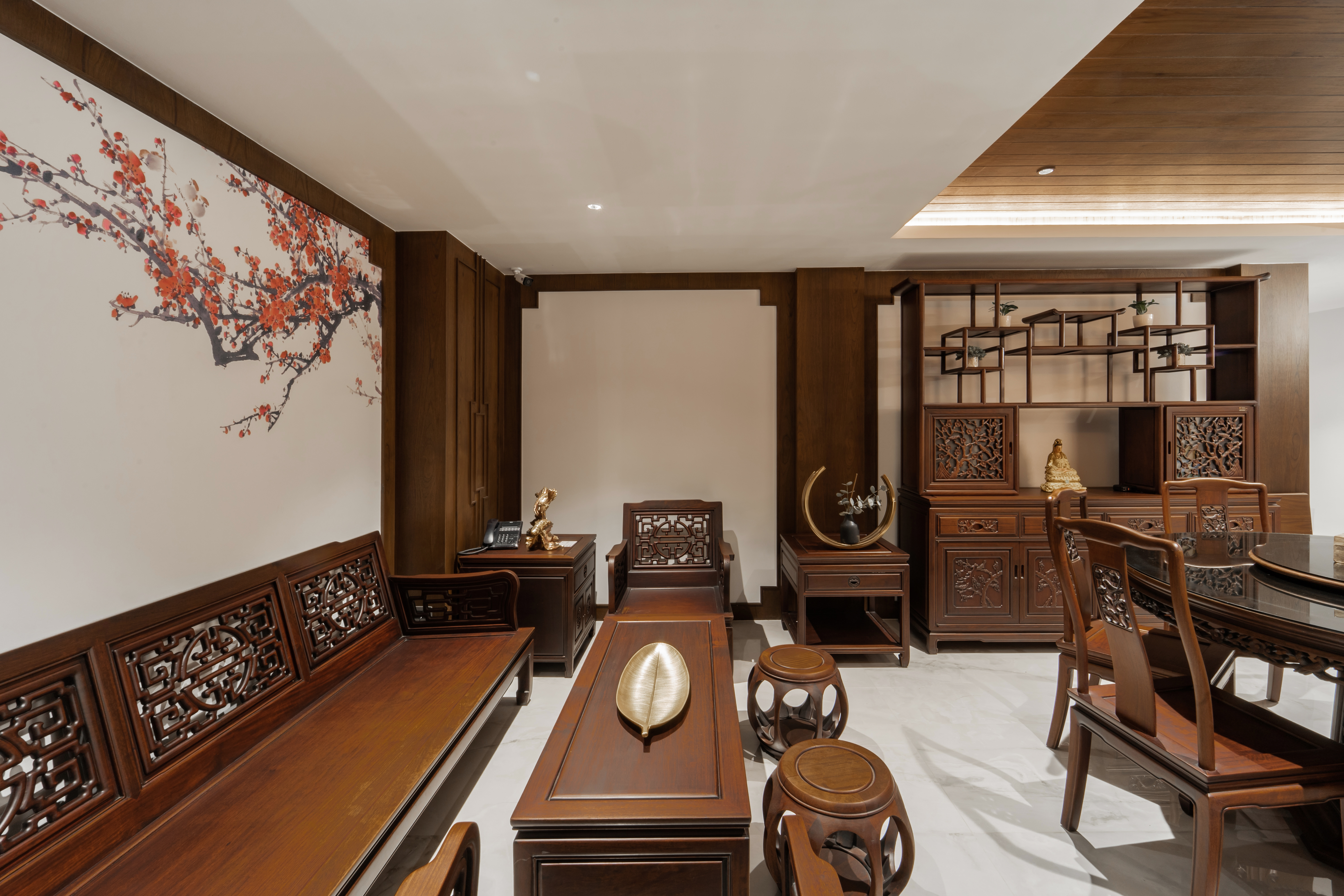 Baan K. Merch — 13